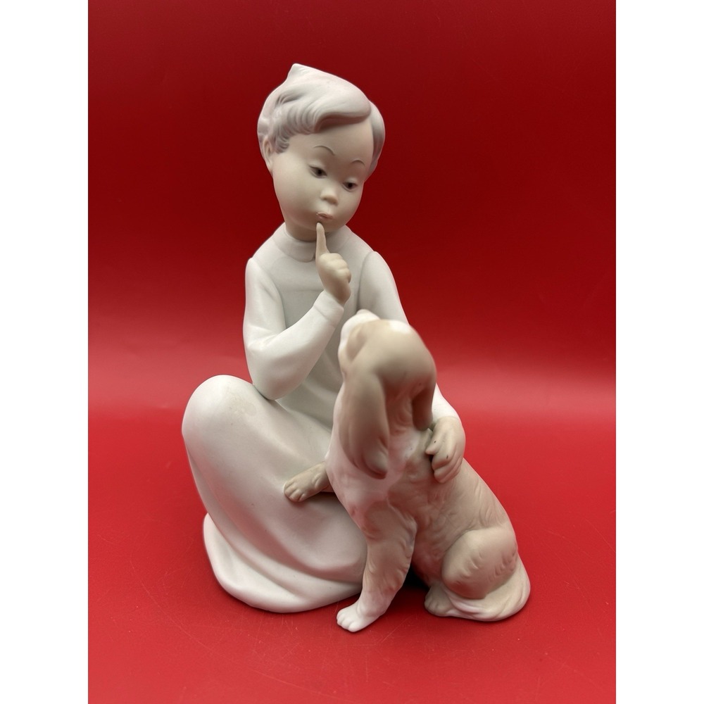 Vintage 1971 Lladro 7.75" Boy With Dog #4522 Figurine Matte Finish RETIRED